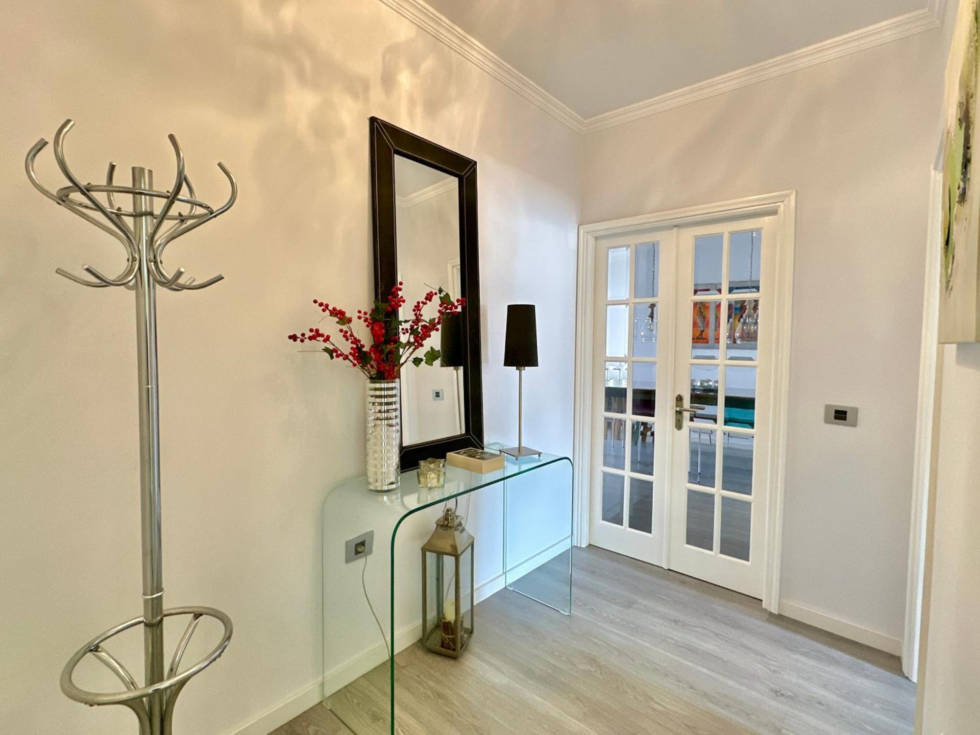 Hostiguest Coliving Leon Y Castillo Las Palmas de Gran Canaria Exterior foto